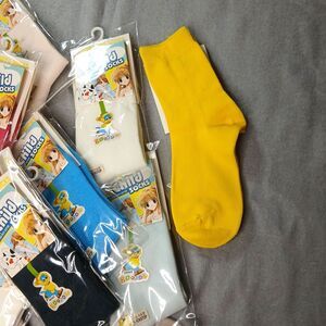 4 pr Lightweight Crew Socks Random Colors Fashion Cotton NWT Youth Kids 10-14